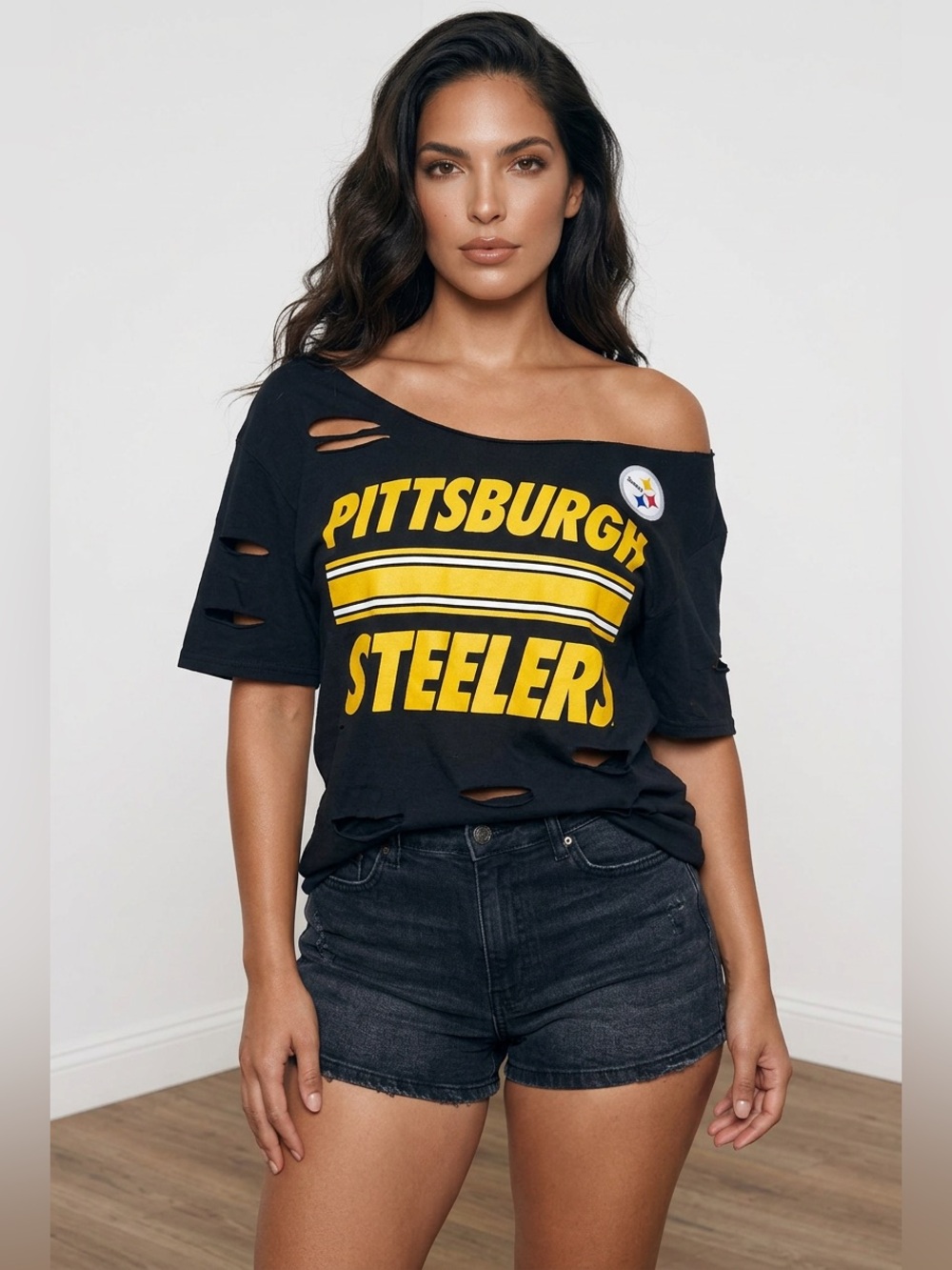Pittsburgh Steelers Black and yellow Off-Shoulder Distressed Tee size L
